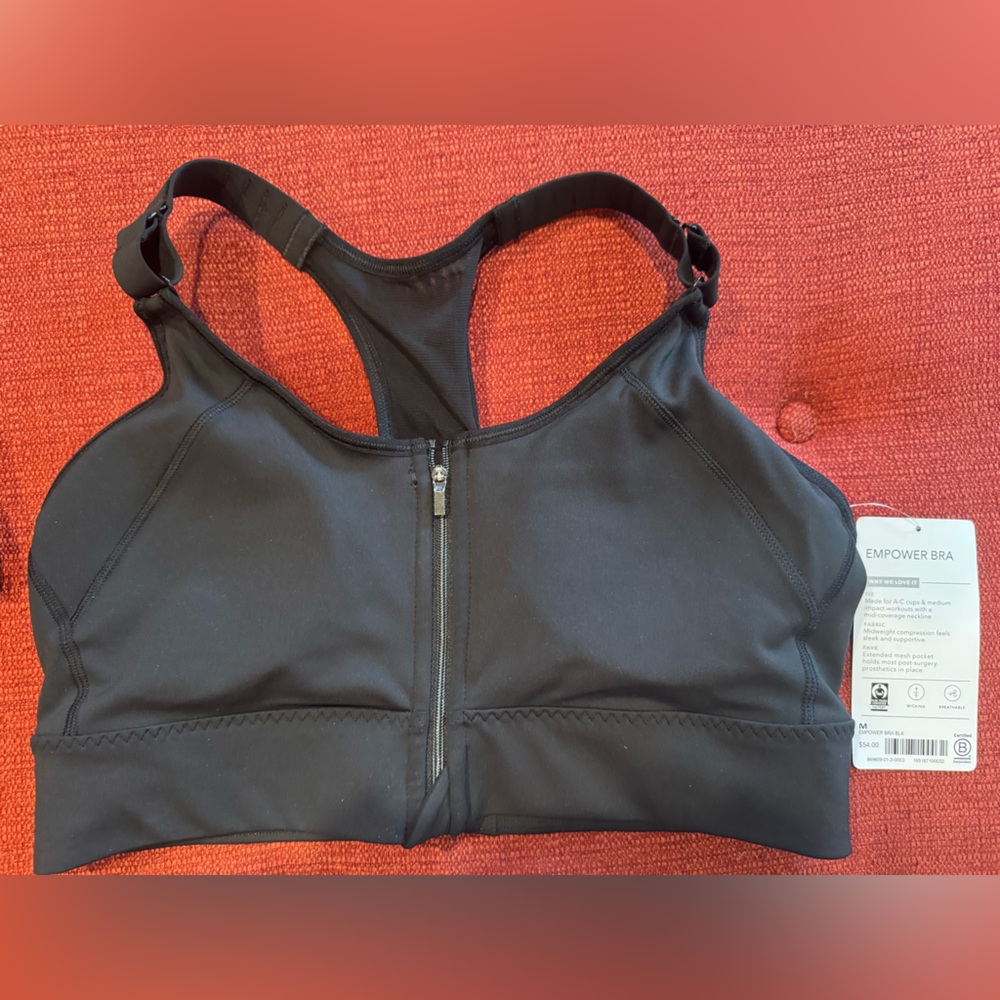 NWT Black Athleta Empower Sports Bra